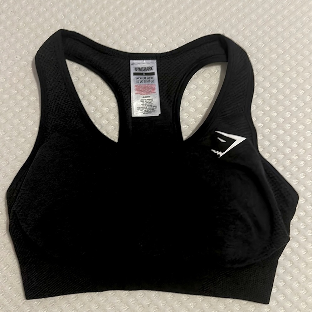 New gymshark sportsbra size small black
